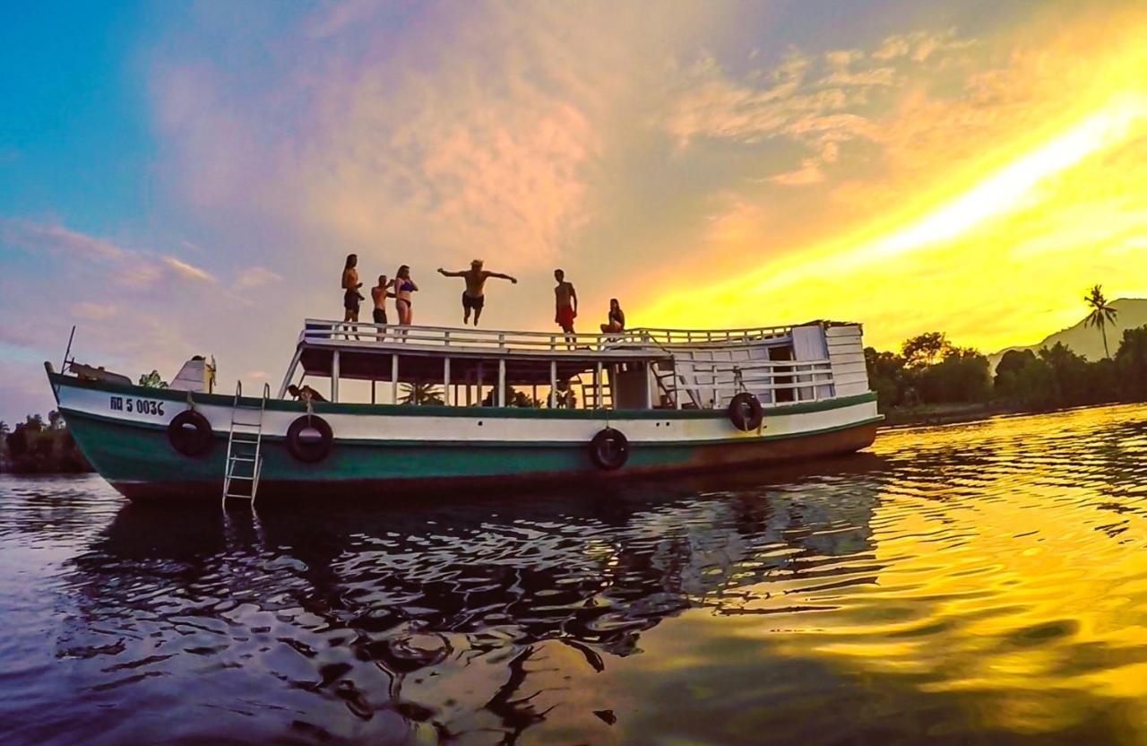 Mad Monkey Hostel Kampot (Adults Only) 外观 照片